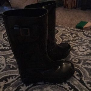 Rain boots